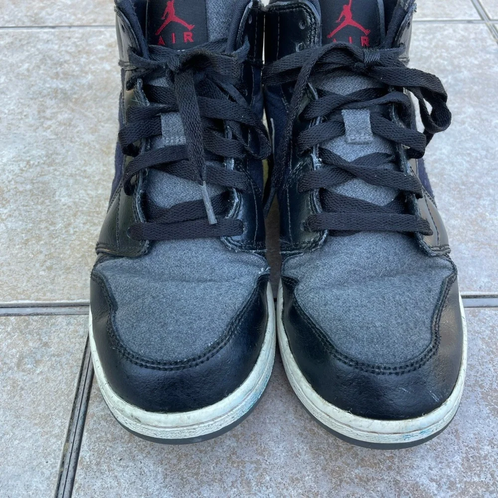 Air Jordan 1 Mid Premium